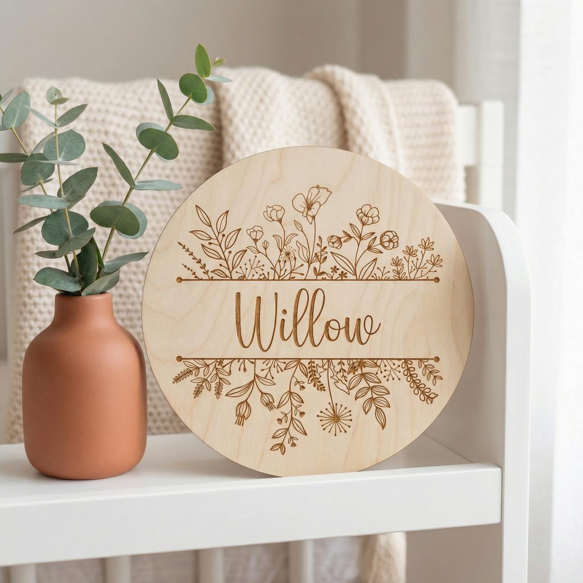 Personalized Floral Round Wood - Nursery review and price